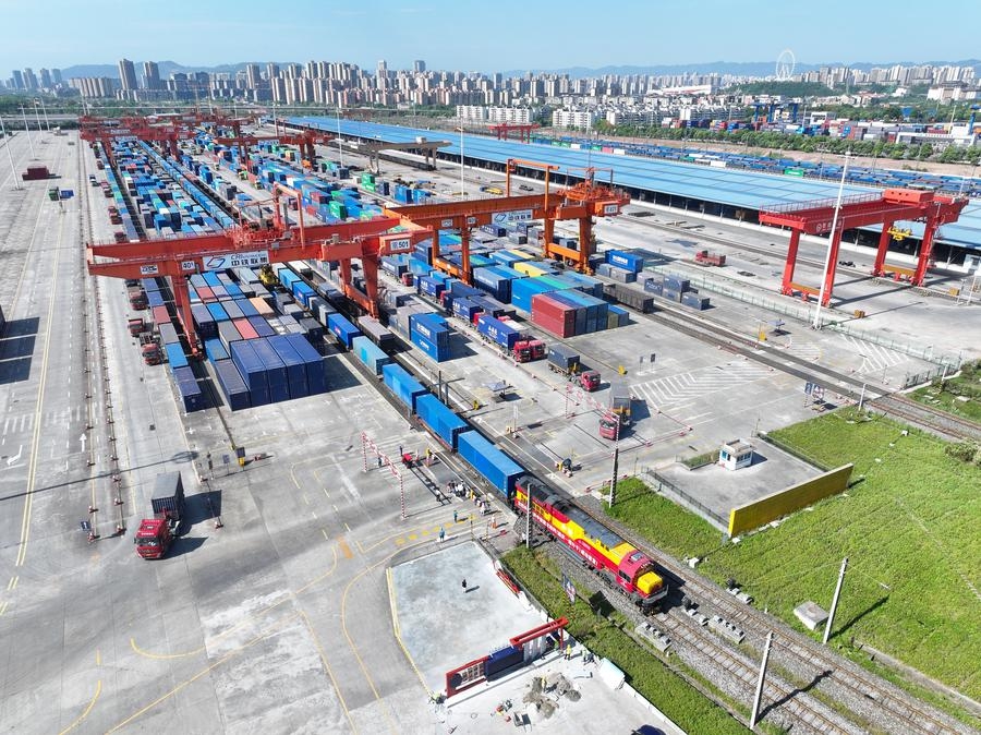 Çin'in Kalkınma Vizyonu Asya Ekonomisinde Büyümeyi Tetikliyor