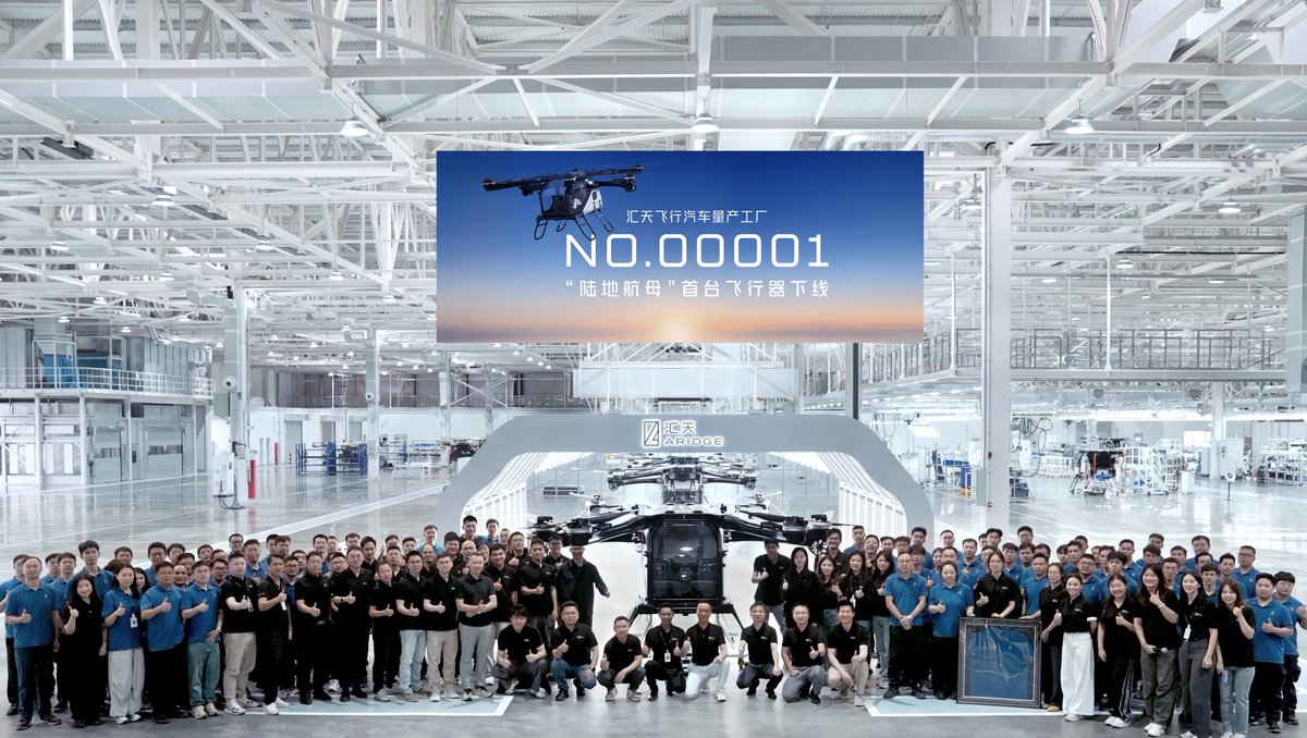 Çin'de Dünyanın İlk Uçan Araba Fabrikası Üretime Başladı