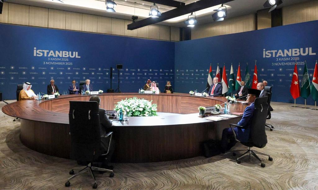 İstanbul'da Gaza Ateşkesini Görüşmek Üzere Yedi Ülkenin Dışişleri Bakanları Bir Araya Geldi