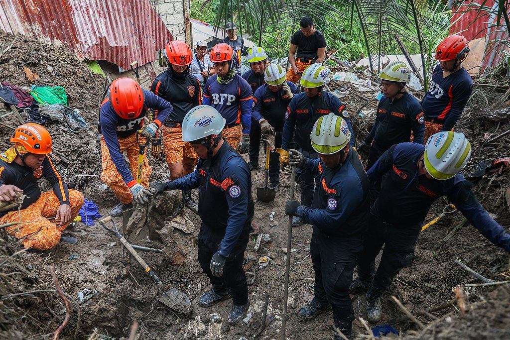 Tayfun Kalmaegi Filipinler'de Can Aldı: 152 Ölü, 2.25 Milyon Kişi Etkilendi