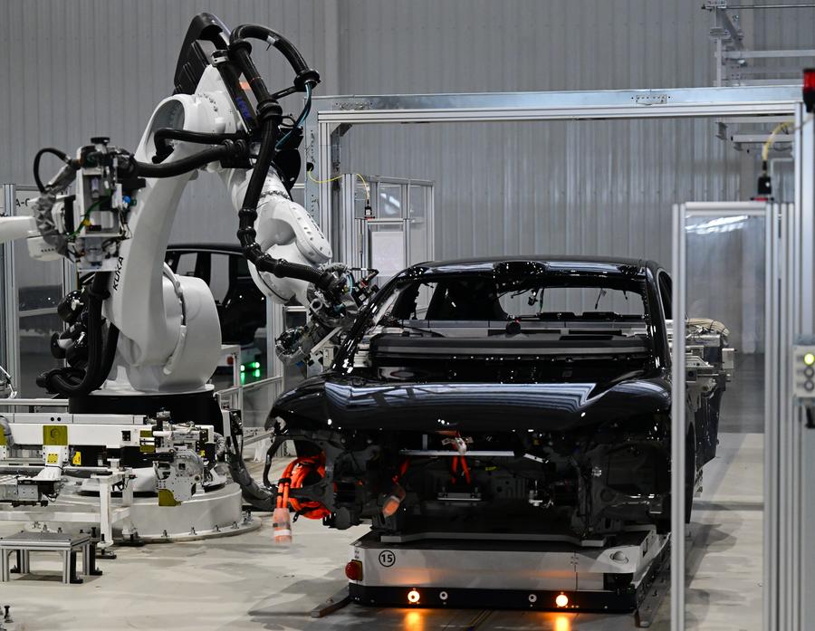 Çin'de Yapay Zeka Destekli Kaynak Robotu Üretiminde Yıllık 1000 Adet Kapasite