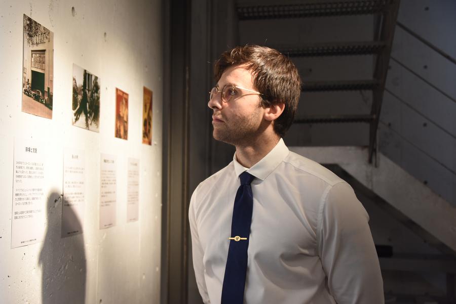 Fransız Genç, 1930'lar Şangay'ından Fotoğraflarla Aile Hafızasını Paylaşıyor