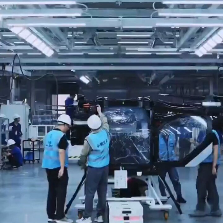 Çin'de Düşük İrtifa Ekonomisi: Guangzhou'da Uçan Araba Fabrikası Üretime Başladı