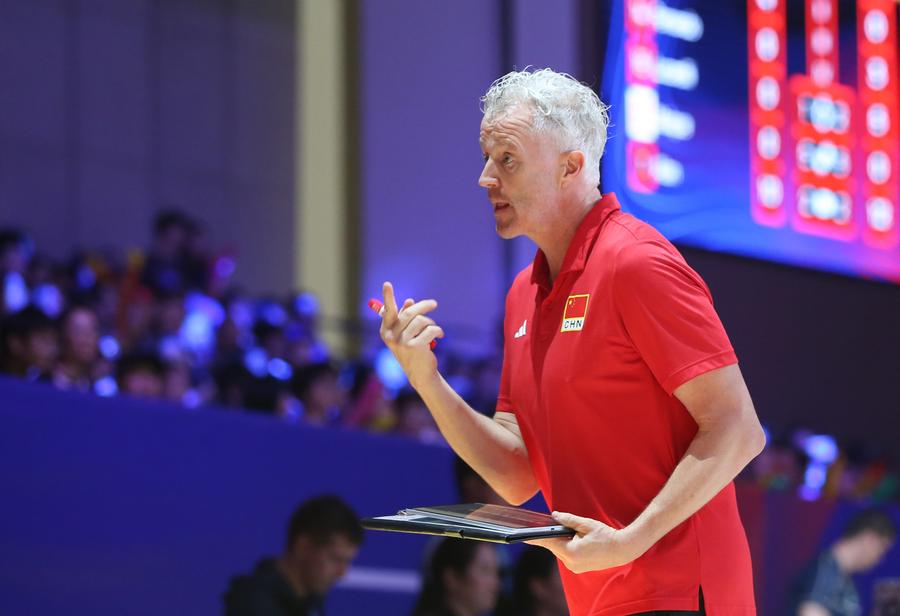 Milli Voleybol Antrenörü Heynen: Kadın ve Erkek Oyuncuların Gelişimi Arasındaki Farkı Vurguladı