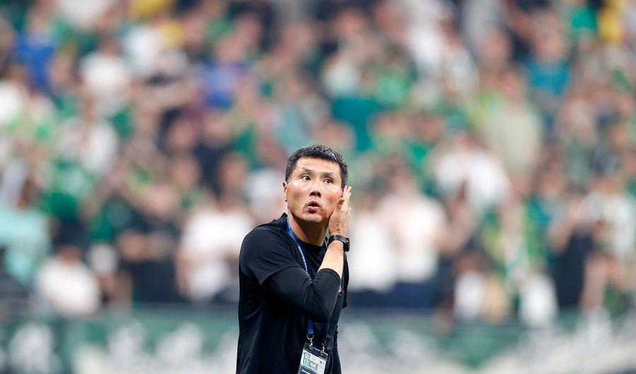 Shao Jiayi, Çin Erkek Milli Futbol Takımı'nın Yeni Baş Antrenörü Oldu