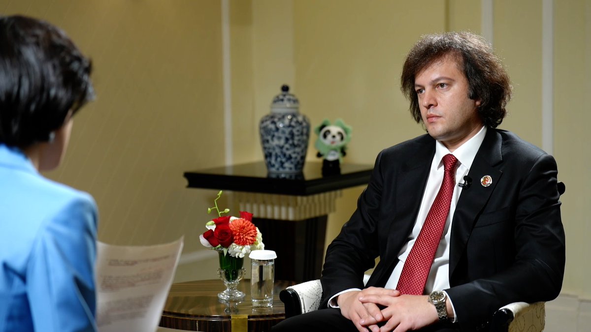 Gürcistan Başbakanı Irakli Kobahidze, Çin Yatırımlarını Yükseltilmiş Serbest Ticaret Anlaşması Kapsamında Davet Etti