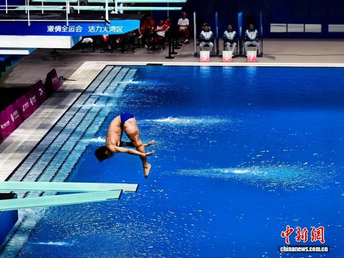 Wang Zongyuan, 15. Ulusal Oyunlar'da 1 Metre Sıçrama Tahtası Şampiyonu Oldu