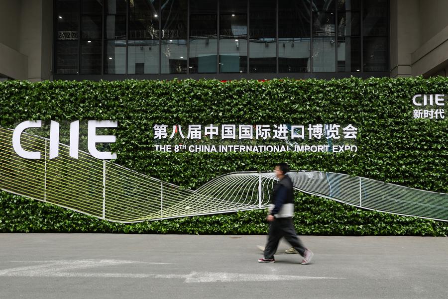 İsviçre Eski Büyükelçisi, Çin Uluslararası İthalat Fuarı'nın Başarısını Değerlendirdi