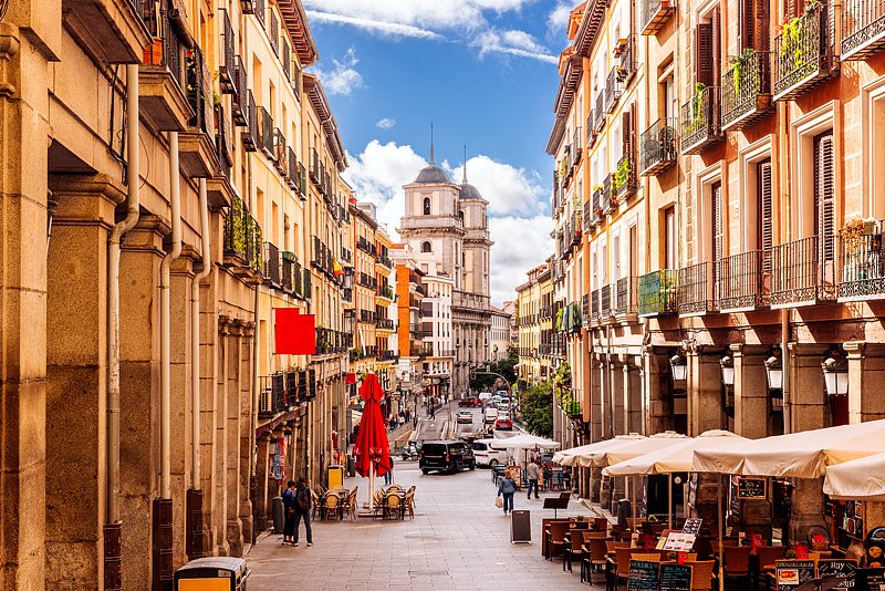 Çin ve İspanya Arasında Turizm Hareketliliği: Karşılıklı Ziyaretçi Sayılarında Rekor Artış