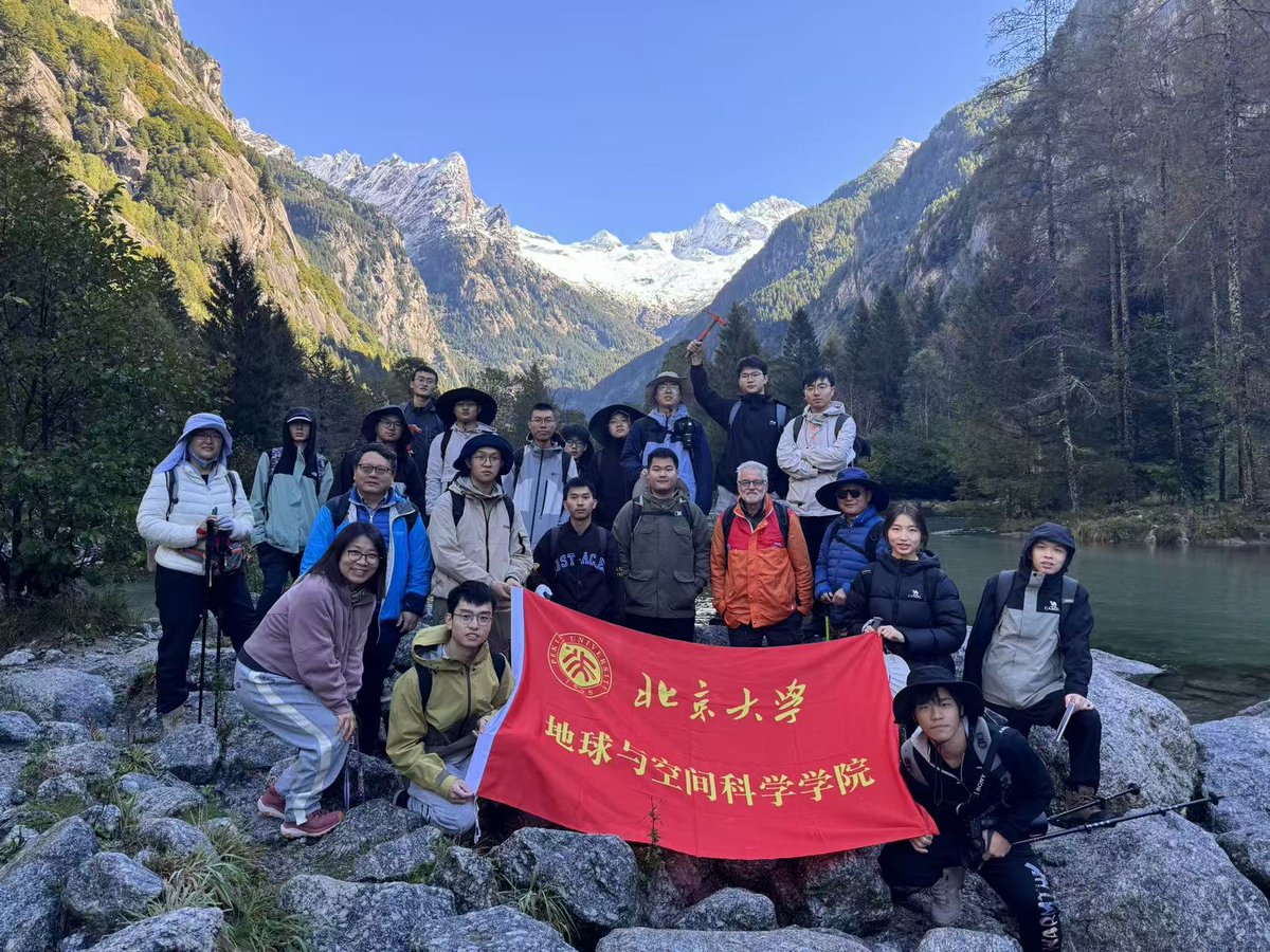 Peking Üniversitesi Öğrencileri Alpler'de Jeolojik Saha Eğitimi Aldı