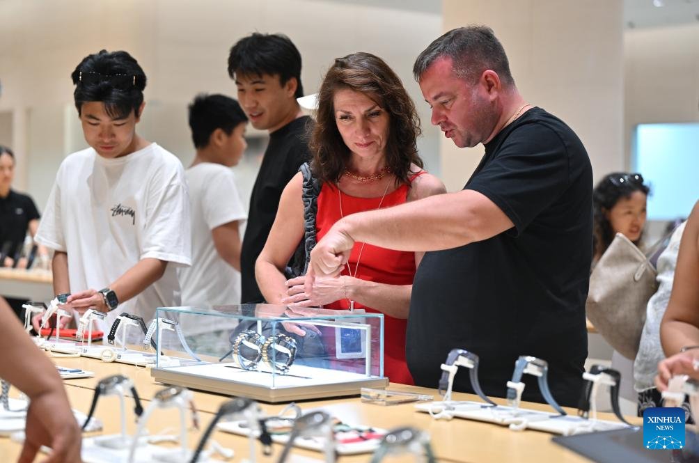 Hainan'da Gümrüksüz Alışveriş Kapsamı Genişliyor: Evcil Hayvan Ürünleri ve Müzik Aletleri Eklendi