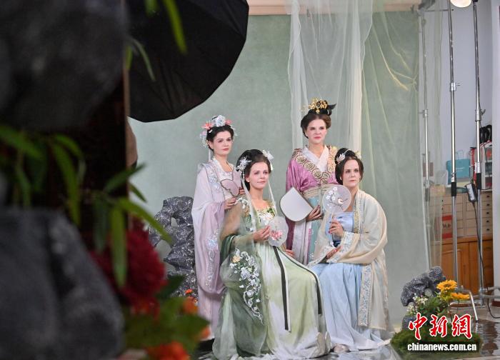 Hanfu Geleneği Yurtdışında Büyük İlgi Görüyor