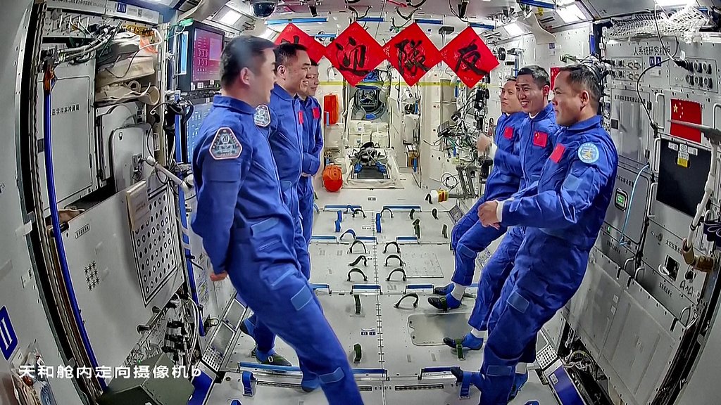 Çin'in Shenzhou-20 Mürettebatı Dünya'ya Sağlıklı Bir Şekilde Döndü