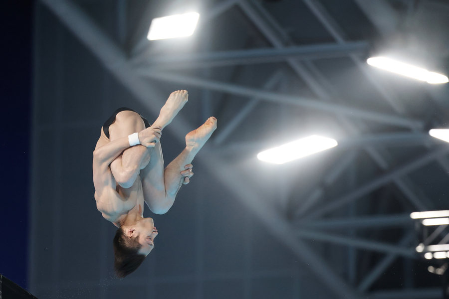 Lian Junjie, Shandong'u Temsilen 15. Ulusal Oyunlar'da 10 Metre Kule Dalışında Altın Madalya Kazandı