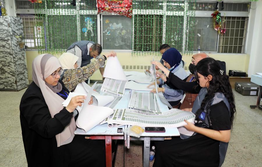 Irak'ta Seçim Sonuçları: Başbakan Sudani'nin Koalisyonu Önde