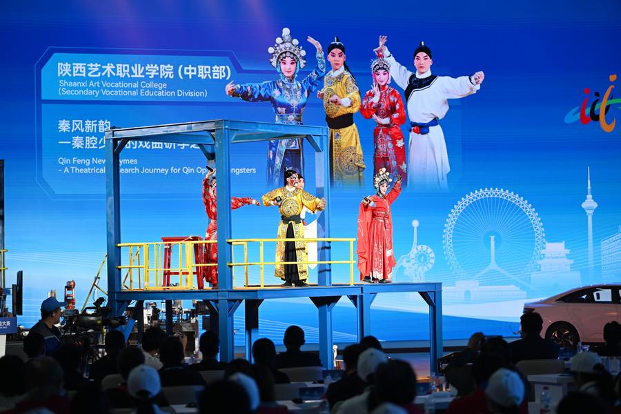 Jinhua Üniversitesi, Dünya Meslek Lisesi Beceri Yarışması'nda Şampiyon Oldu