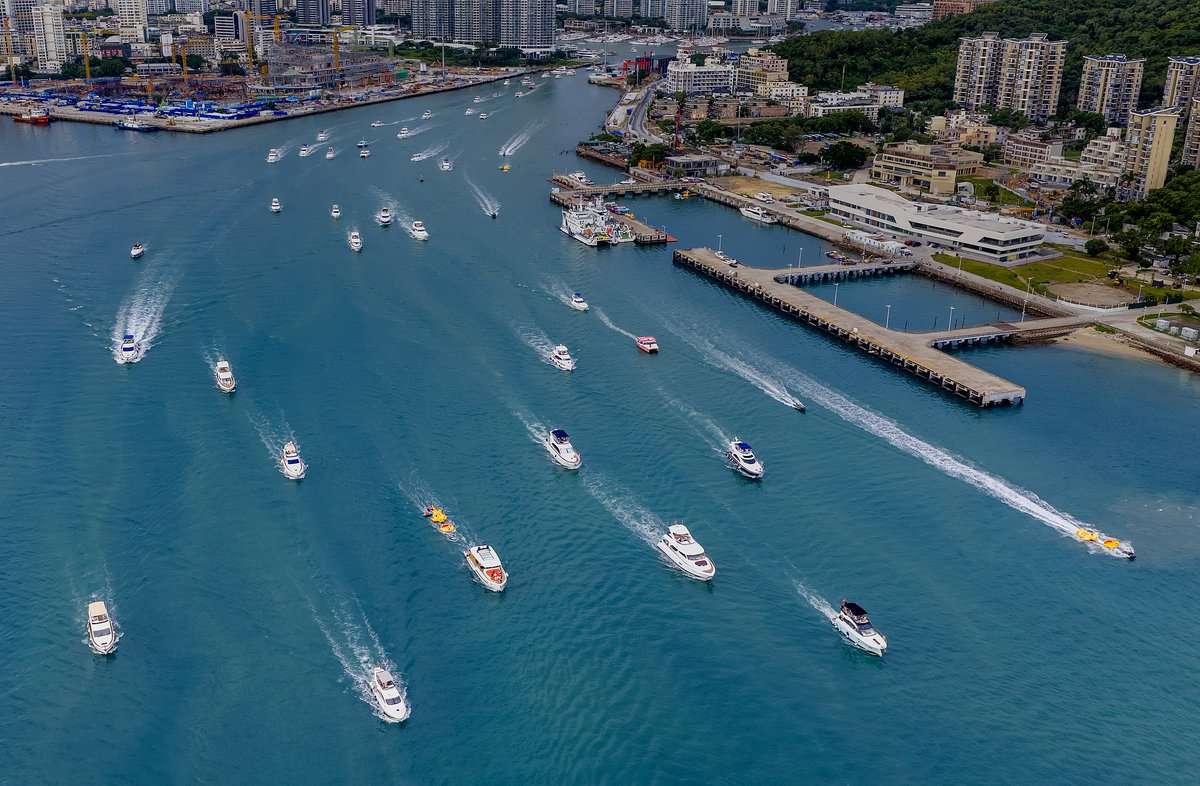 Hainan'ın Sahil Yolu: Bir Ada Cennetini Keşfetmek