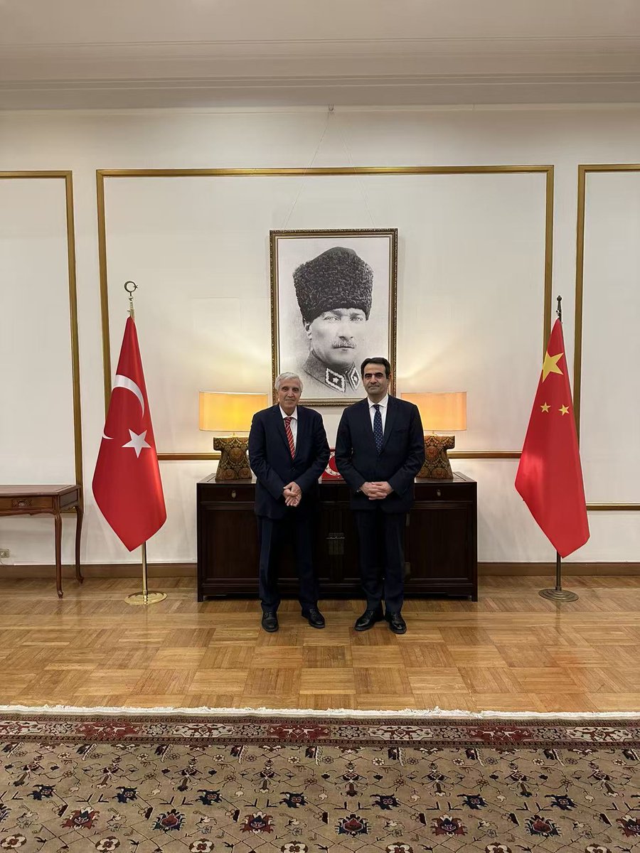 Prof. Dr. Hüseyin Bağcı, Türkiye'nin Pekin Büyükelçiliği'nde Ağırlandı