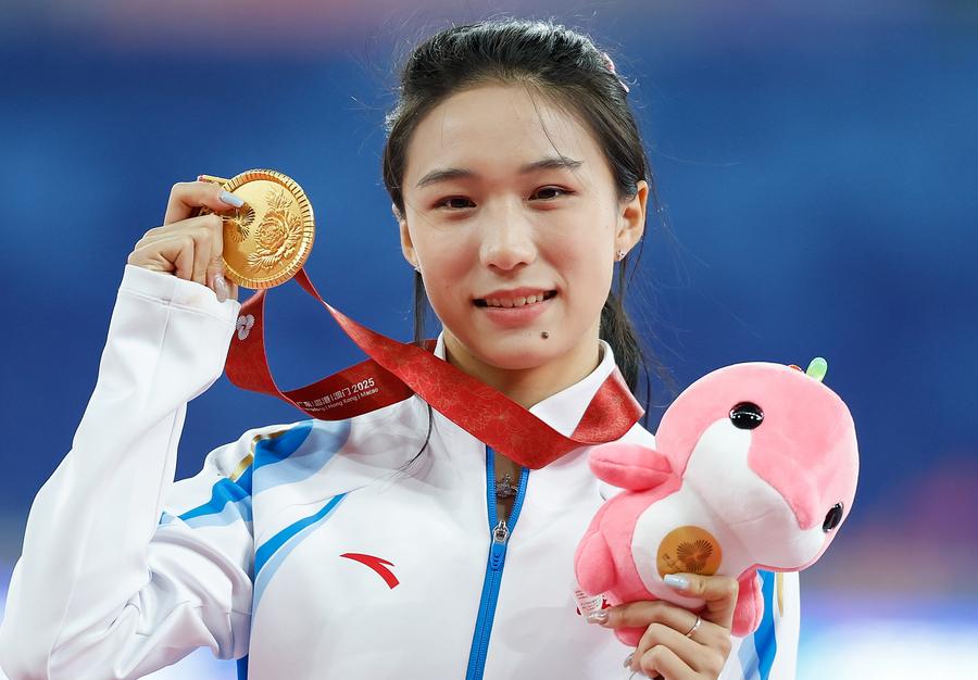 Genç Yüzücü Chen Yujie, Çin Ulusal Oyunları'nda İkinci Altın Madalyasını Kazandı