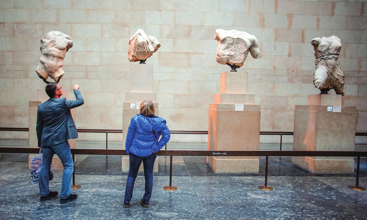 Yunanistan Kültür Bakanı UNESCO'da Parthenon Mermerleri'nin İadesini Talep Etti