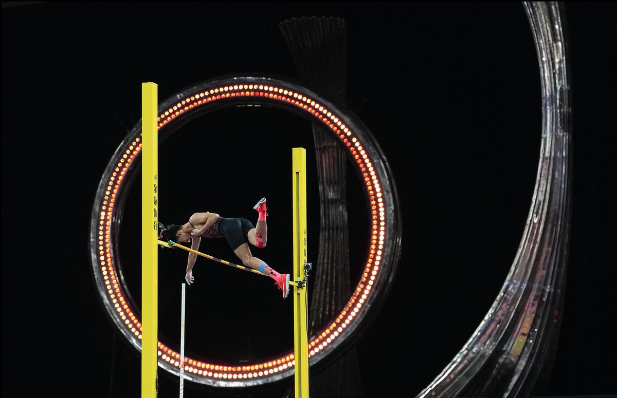 Çin'deki Milli Oyunlar'da Yüksek Atlama Rekoru: 