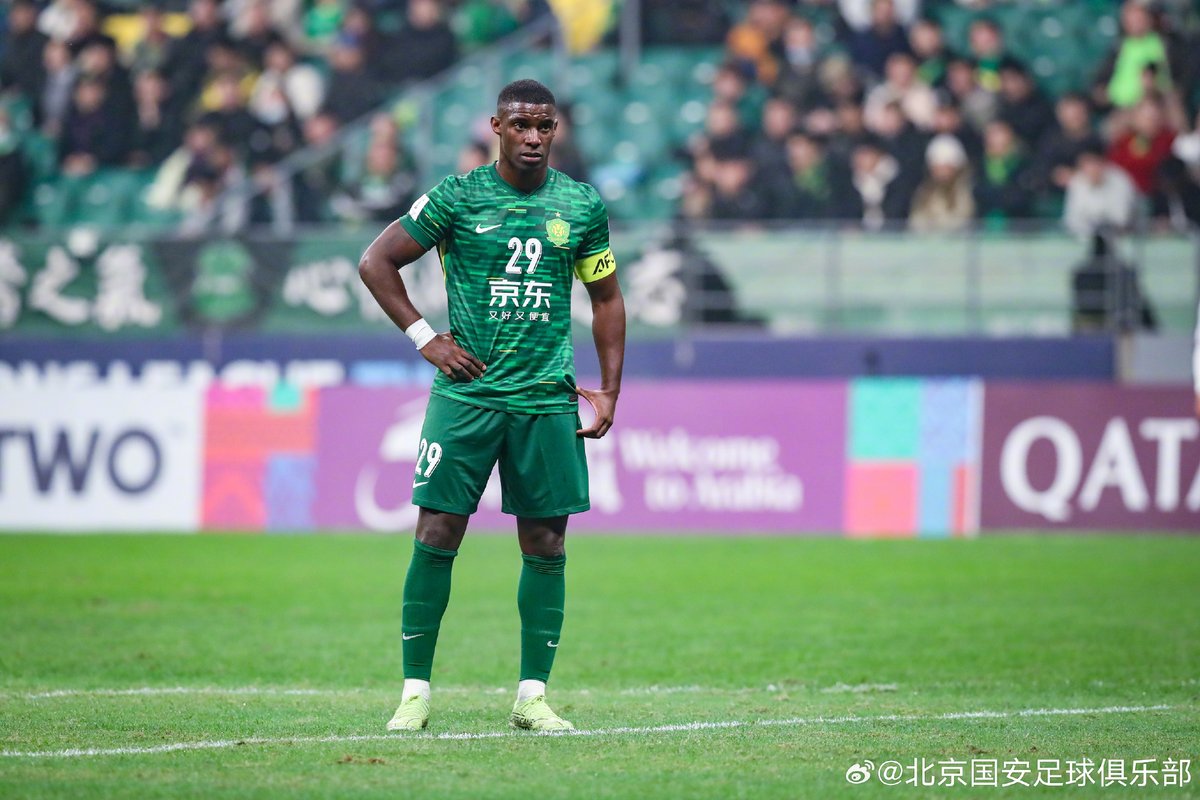 Beijing Guoan'ın Yıldız Forveti Fábio Abreu, Sözleşmesini 2026 Sonuna Kadar Uzattı