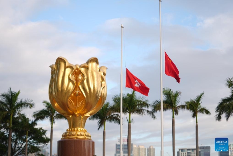 Hong Kong'ta Konut Yangını Kurbanları Anıldı