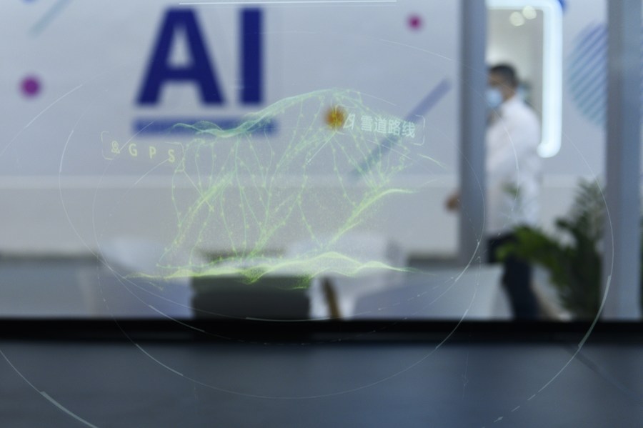 Çin, Yapay Zeka Uygulamalarında 2027'ye Kadar Çığır Açmayı Hedefliyor