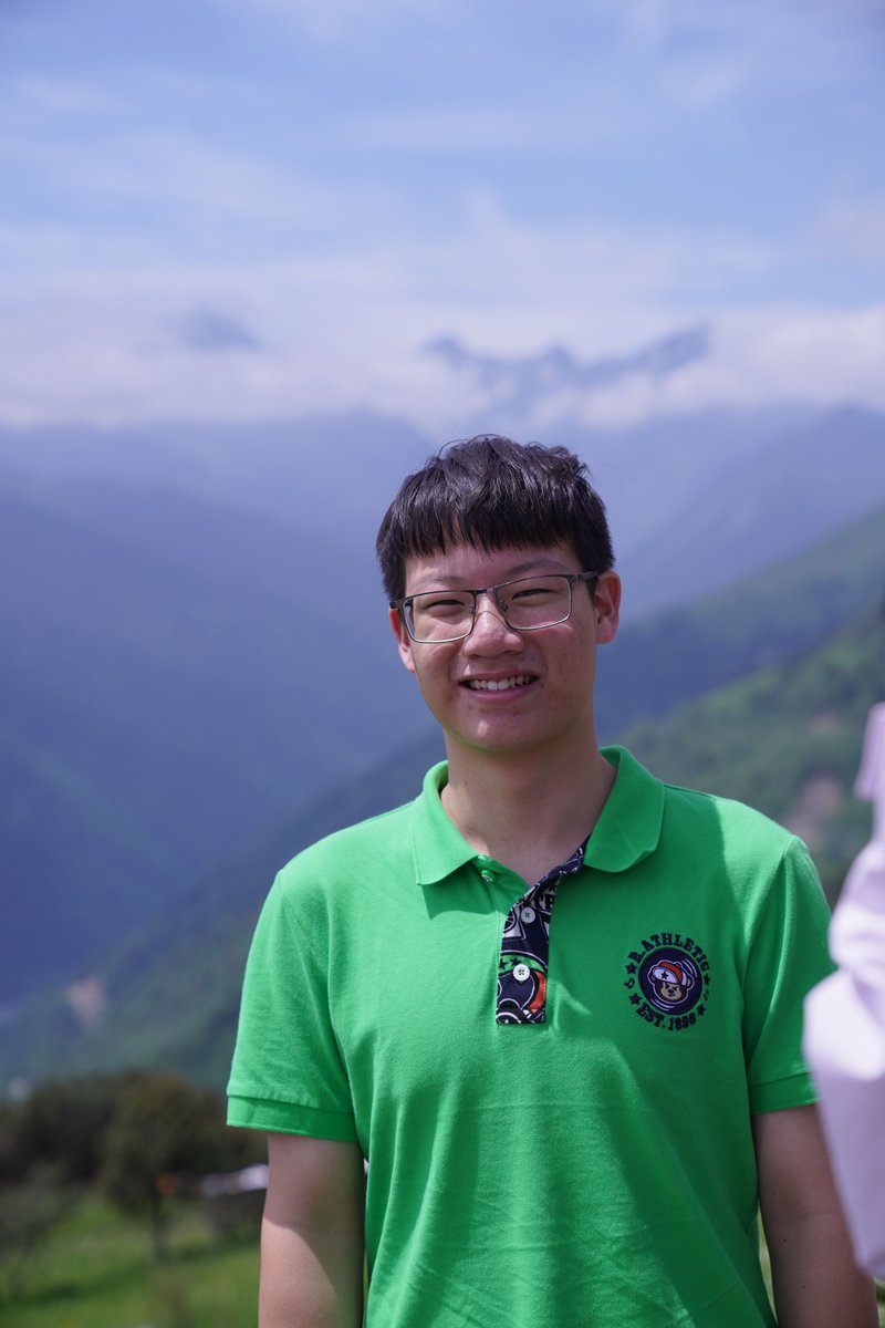 Tsinghua Üniversitesi'nde Doğum Günü Kutlaması: Yeni Öğrenci Özel Anısını Paylaştı