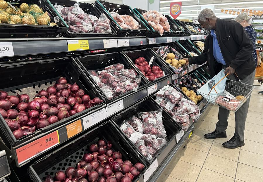 Yüksek Gıda Fiyatları İngiltere'de Enflasyonu Artırdı