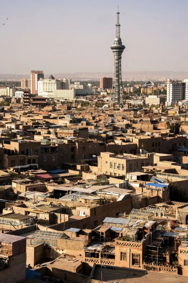 Kashgar'ın Tarihi Işıkları: İpek Yolu'nun Kalbinde Bir Yolculuk
