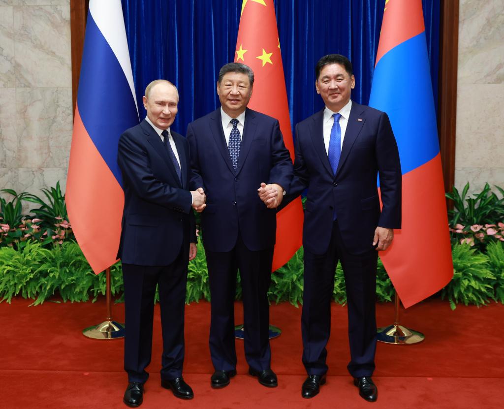 Çin, Rusya ve Moğolistan Liderleri Beijing'de Bir Araya Geldi
