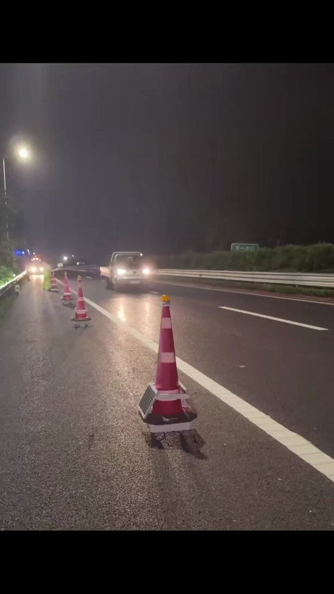 Çin'de Uzaktan Kumandalı Trafik Konileriyle Trafik Akışı İyileştiriliyor