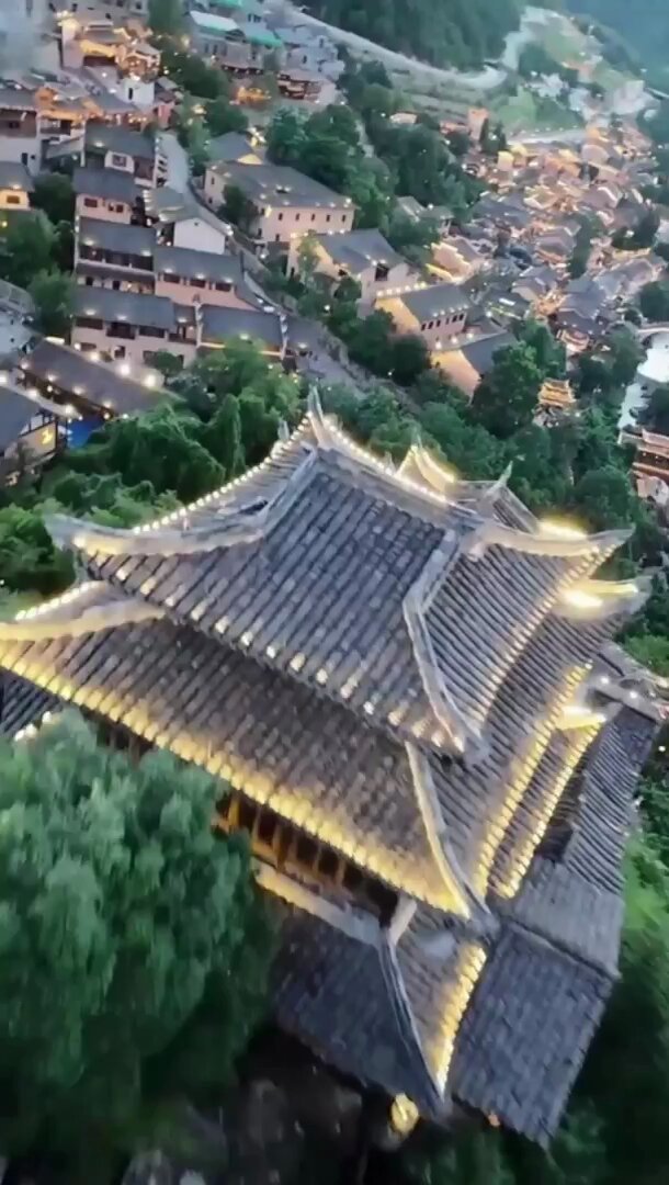 Doğu Çin'de FPV Drone ile Wangxian Vadisi'nde Eşsiz Manzaralar
