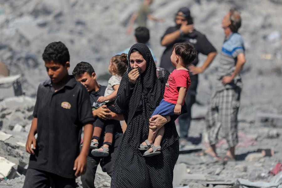 İsrail Ordusu Gaza Şehri'ne Hava Saldırılarını Yoğunlaştırdı