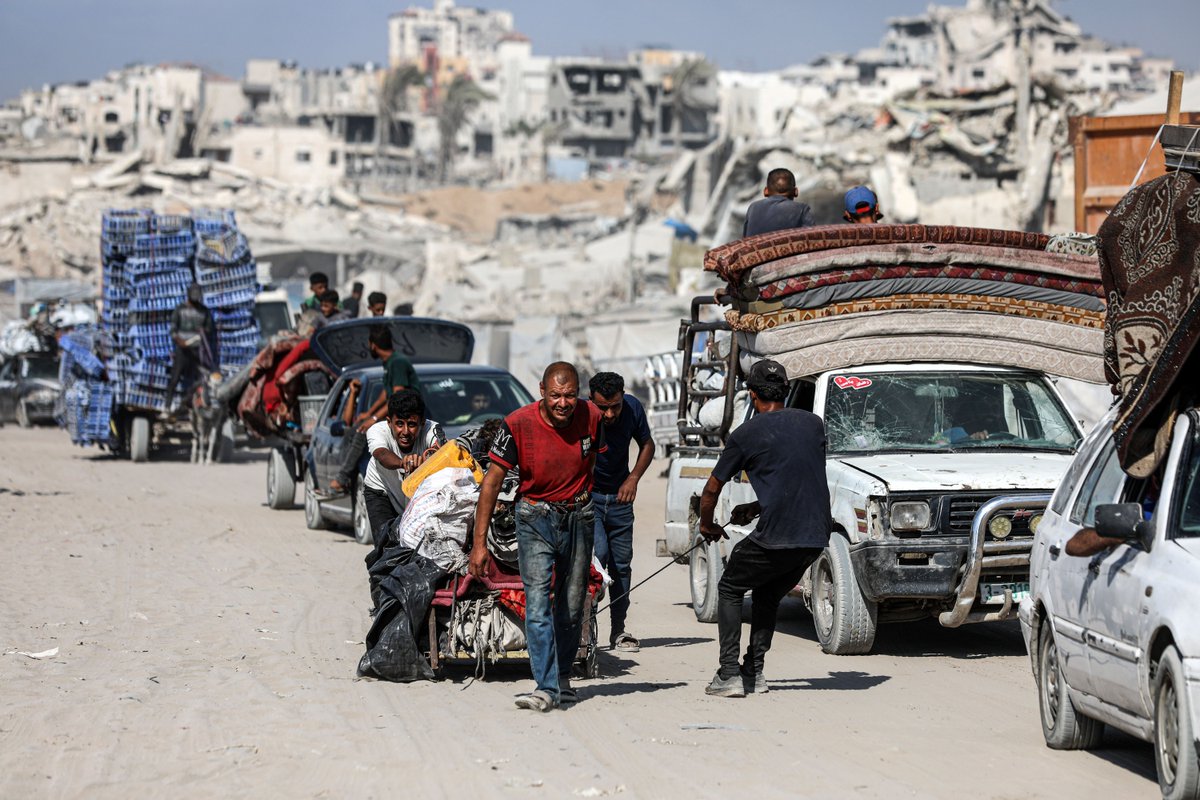 Gaza'dan Toplu Tahliye: İsrail'in Kara Operasyonu Devam Ediyor