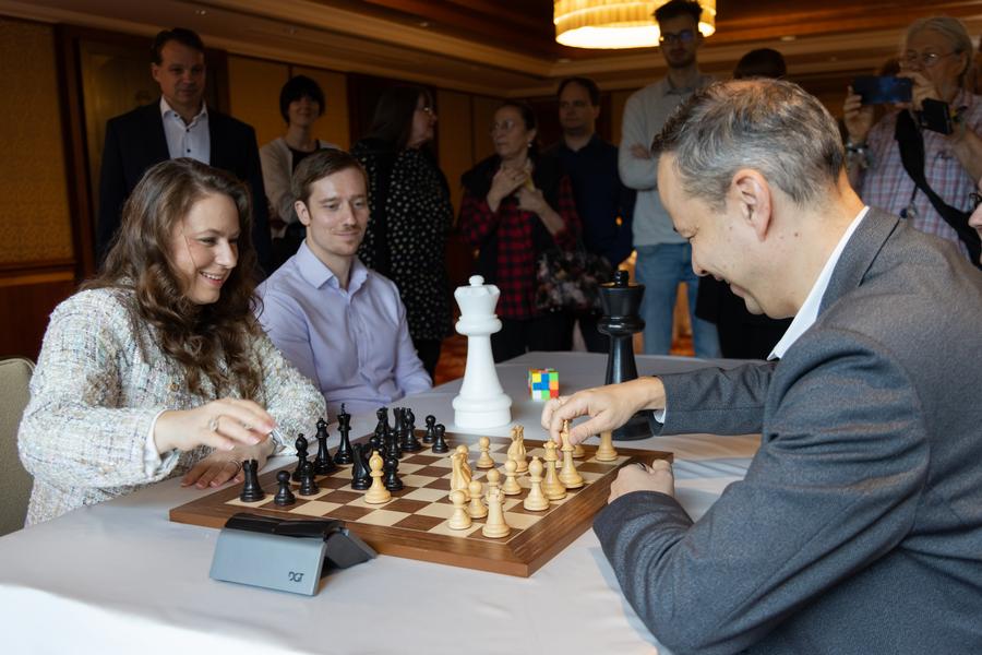 Judit Polgar'dan Yeni Oyun: RubikChess