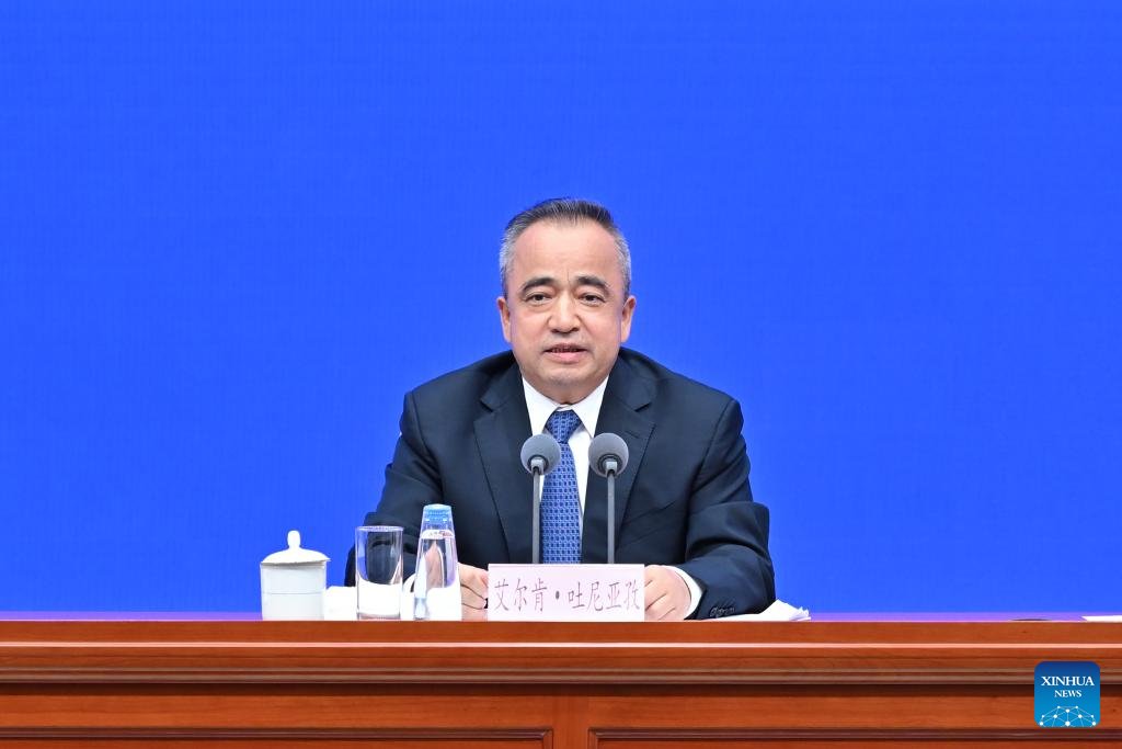 Xinjiang'da Son 70 Yılda Tarihi Başarılar Elde Edildi
