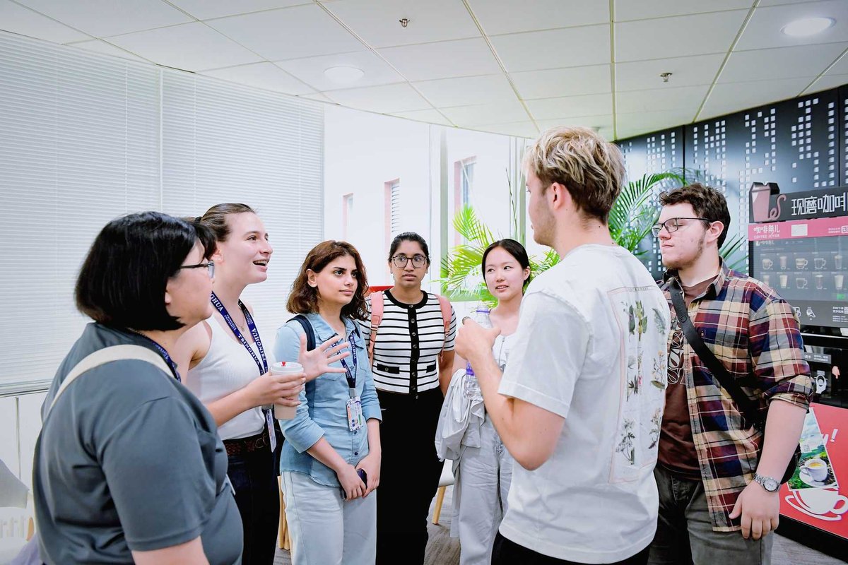 Tsinghua Üniversitesi'nde 10 Genç Bilim İnsanı Amgen Bursuyla Araştırma Yaptı