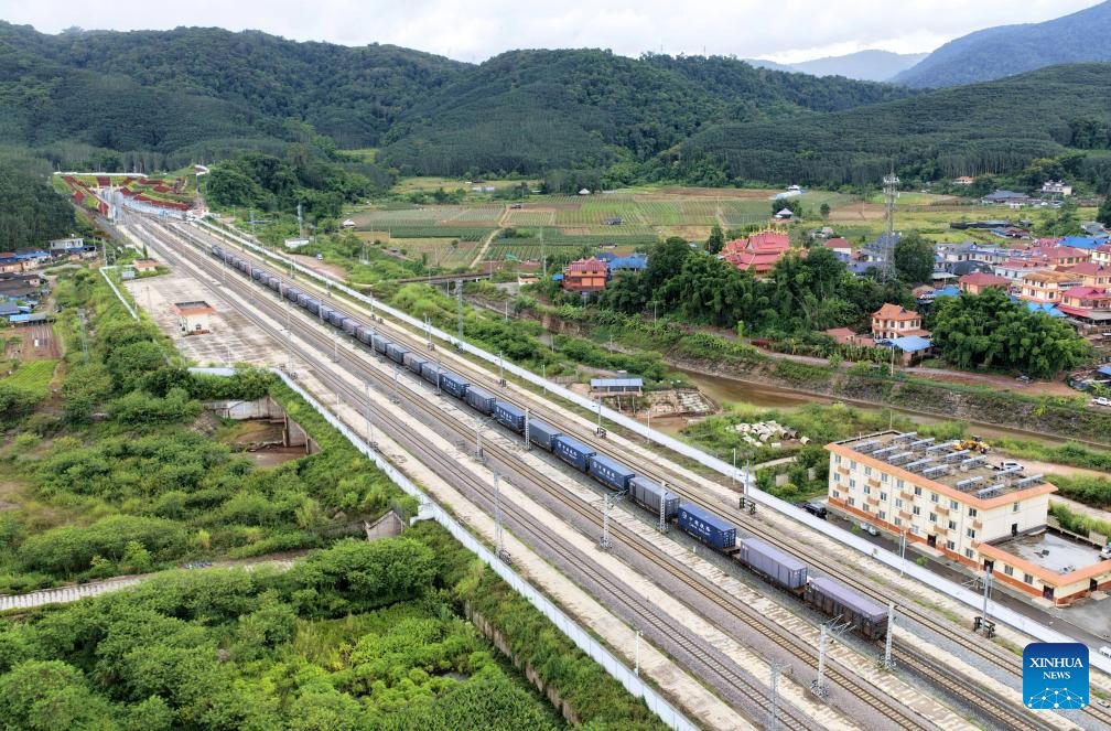Çin-Laos Demiryolu'nda Yük Taşımacılığı Rekor Seviyeye Ulaştı