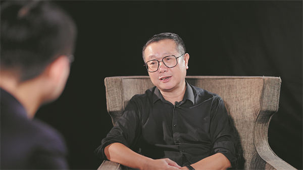 Liu Cixin: 'Üç Vücut' Romanları Çin'in Modernleşme İle İlişkisini Vurguluyor