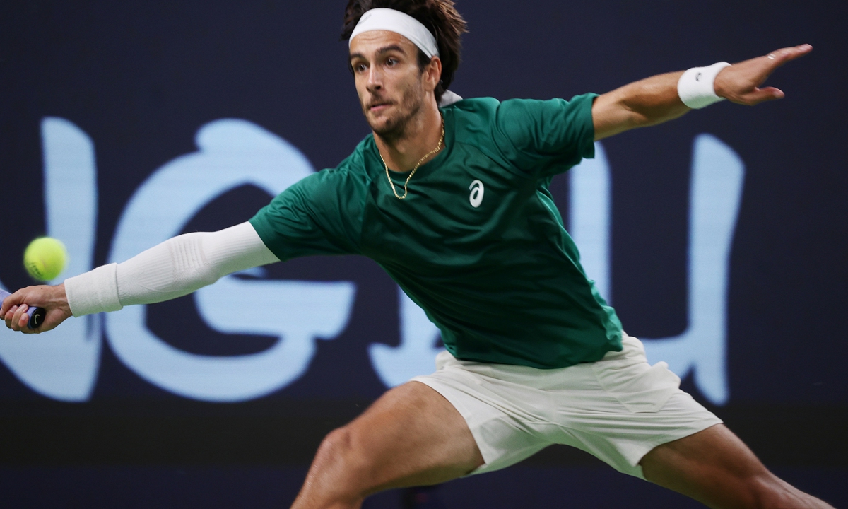 Lorenzo Musetti Çin Seyircisinden Özür Diledi