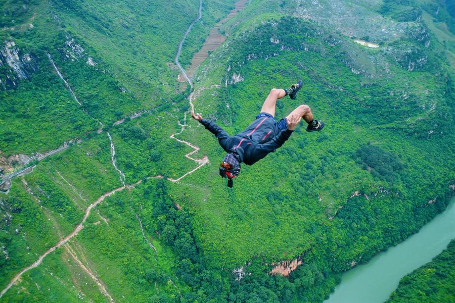 Çin'in Huajiang Büyük Kanyon Köprüsü, 2025'te Uluslararası Köprü Sporlarına Ev Sahipliği Yapacak