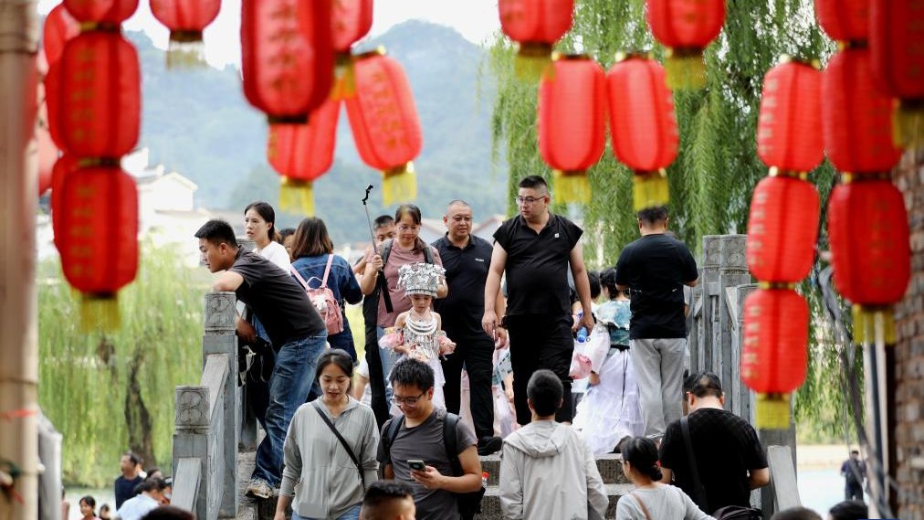 Çin'de Ulusal Gün Tatilinde Turizm Patlaması Yaşandı