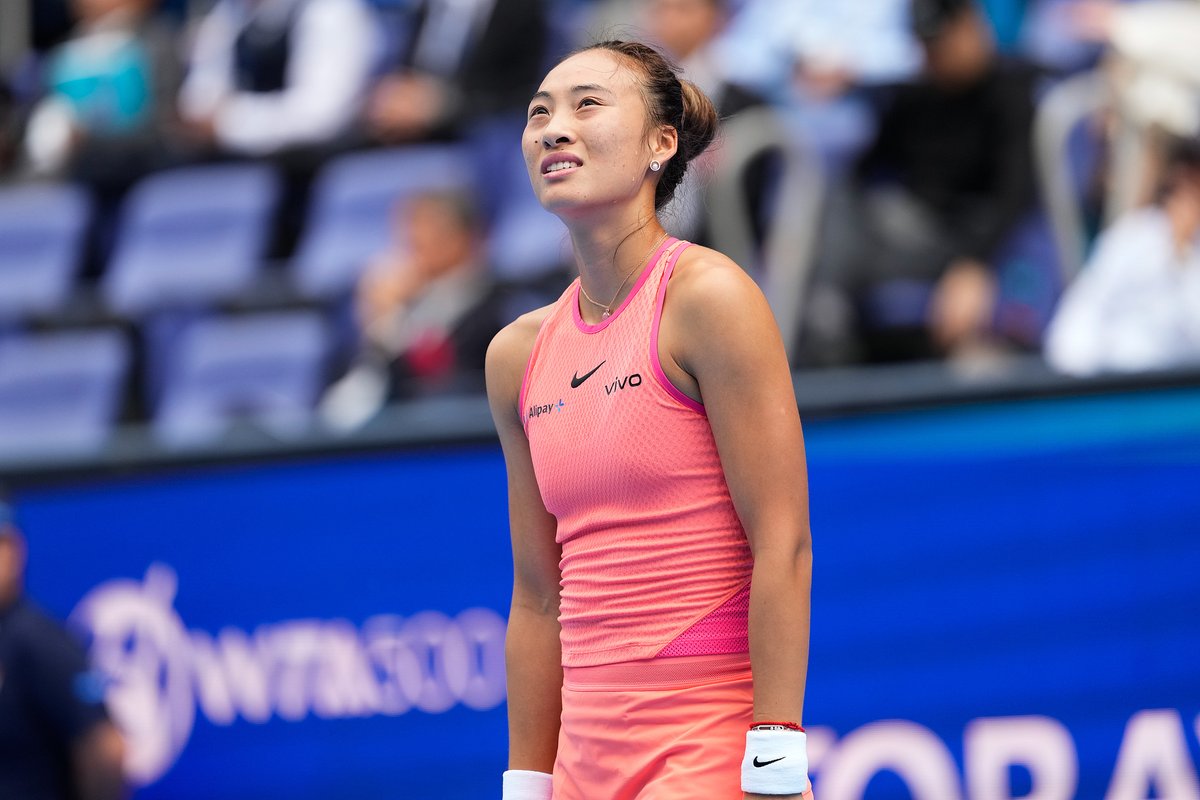 Zheng Qinwen Sakatlık Nedeniyle Tokyo Turnuvasından Çekildi