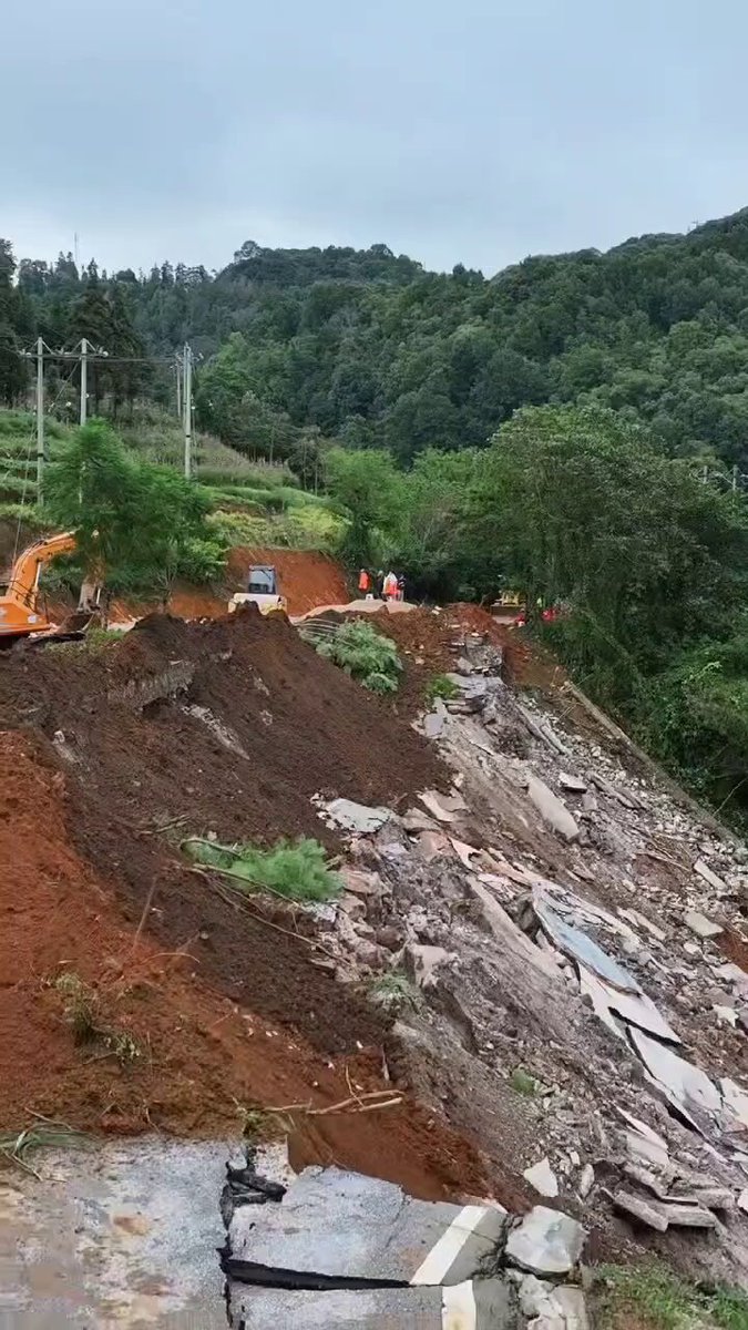 Çin'in Malipo İlçesi Rekor Yağışa Rağmen Altyapıyı Korudu