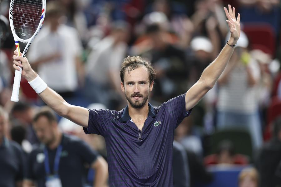 Daniil Medvedev, Shanghai Masters'ta Yarı Finalde