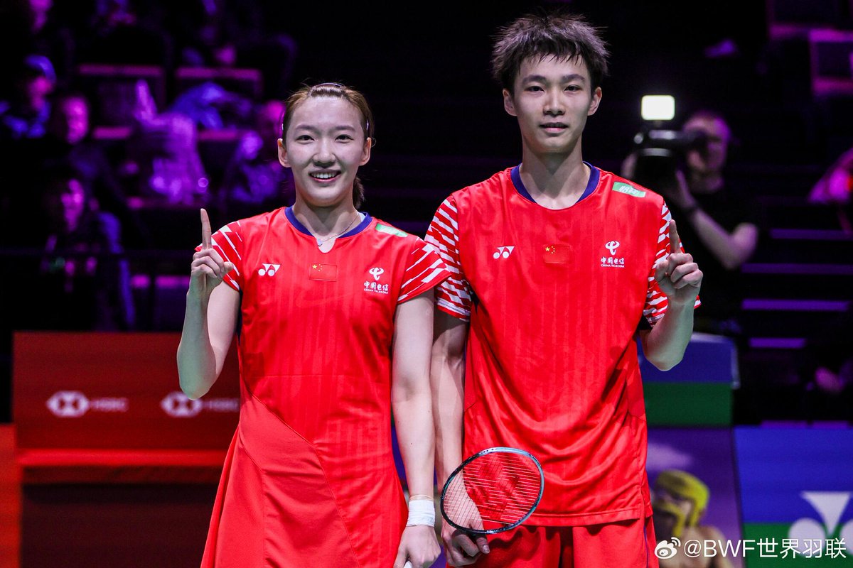 Çinli Badmintoncular Jiang Zhenbang ve Wei Yaxin, Arctic Open’da Şampiyon Oldu