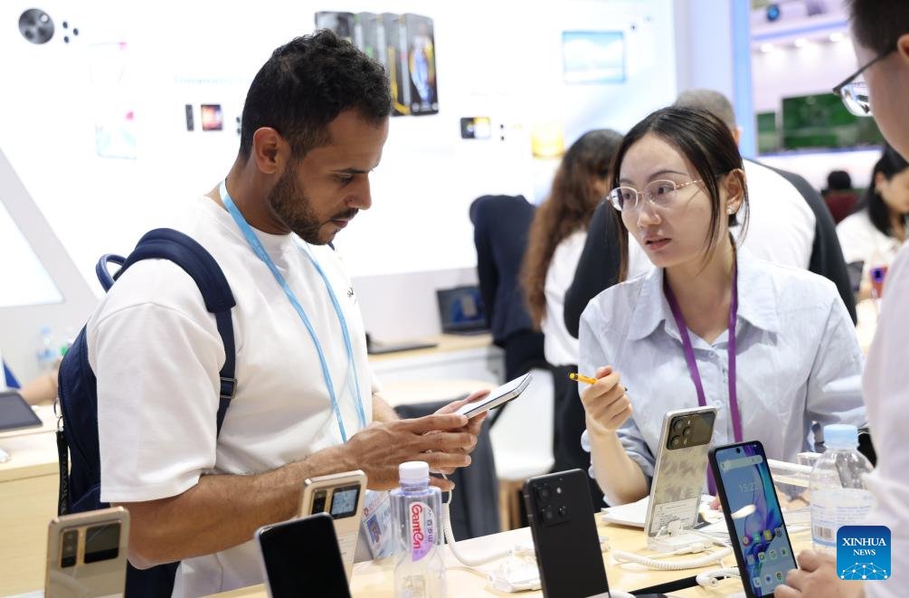 138. Canton Fair Rekor Katılımla Kapılarını Açtı