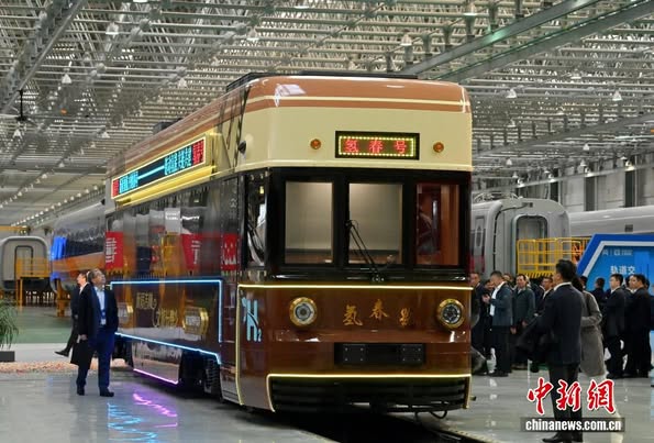 Çin'in İlk Hidrojenle Çalışan Kültür Turizm Treni Yola Çıktı